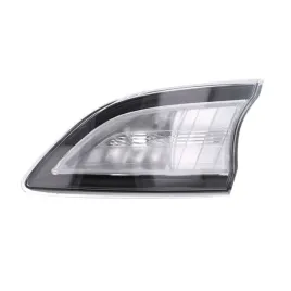 lampa-cofania-mazda-3-08-14