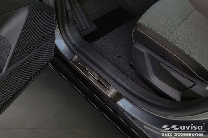 nakladki-progowe-do-renault-megane-e-tech-stan-nowy-numer-katalogowy-producenta-2-18040