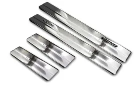 toyota-c-hr-nakladki-ochronne-progowe-4-szt