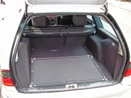 siatka-do-bagaznika-mercedes-e-klasa-w210-kombi-t