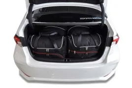 toyota-corolla-limousine-2019-torby-do-bagaznika
