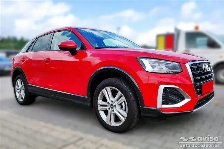 nakladki-progowe-do-audi-q2-czarne