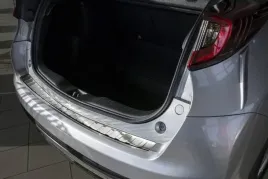 nakladka-na-zderzak-tylny-do-honda-civic-9-hatchba