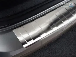 nakladka-na-zderzak-tylny-do-volkswagen-golf-7-kom