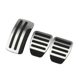 nakladki-na-pedaly-nissan-qashqai-i-reanult-clio-i