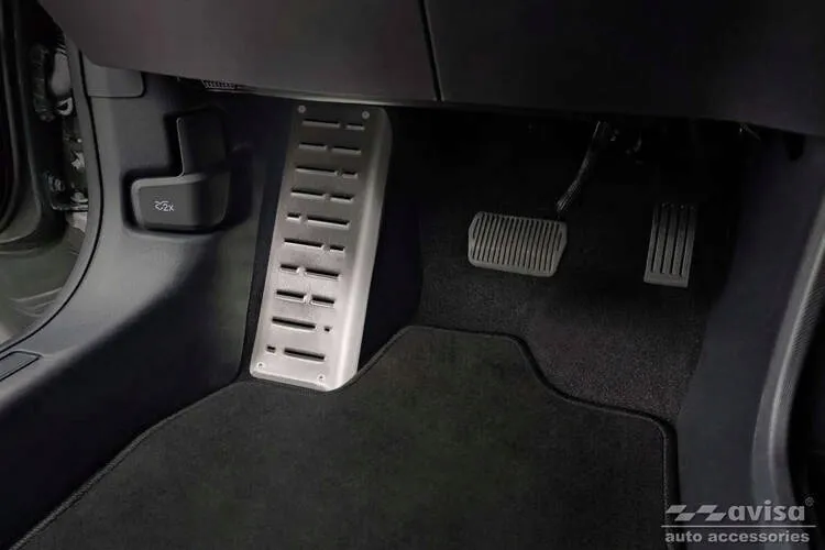 podstopnica-do-ford-mustang-mach-e