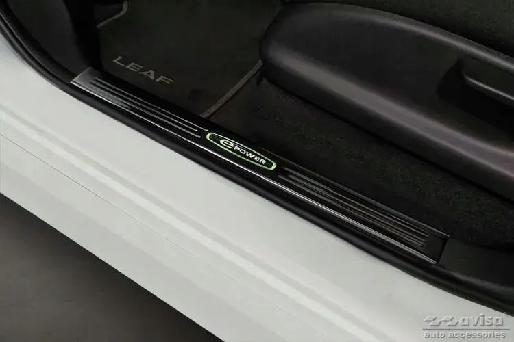 nakladki-na-progi-do-nissan-leaf-2
