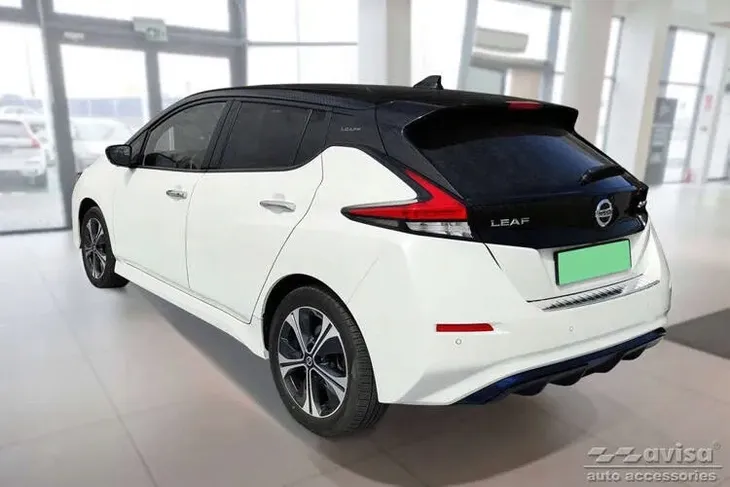 nakladki-na-progi-do-nissan-leaf-2-stan-nowy-producent-avisa