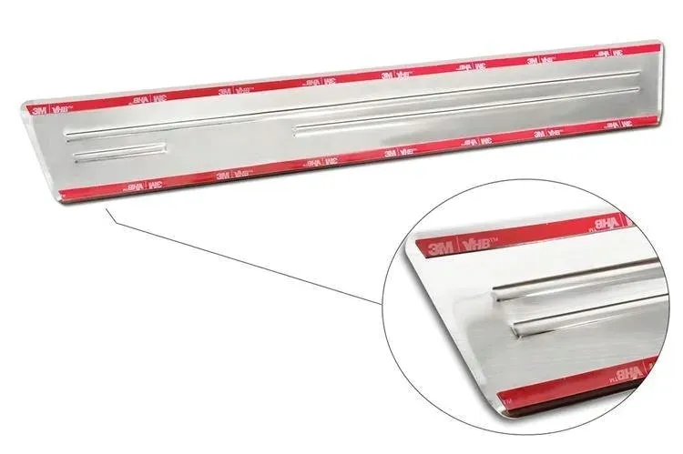 nakladki-progowe-do-mitsubishi-eclipse-cross