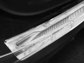 nakladka-na-zderzak-tylny-do-porsche-cayenne-carbo