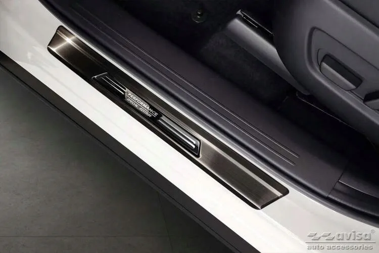 nakladki-progowe-do-mazda-cx-60