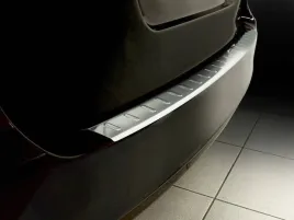 nakladka-na-zderzak-tylny-skoda-superb-2-kombi-st