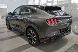 nakladki-progowe-do-ford-mustang-mach-e-numer-katalogowy-producenta-2-26023-producent-avisa