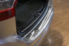 nakladka-na-zderzak-tylny-do-volvo-xc60-stal