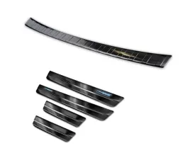 toyota-rav4-v-zestaw-czarna-nakladka-na-zderzak-tylny-nakladki-progowe