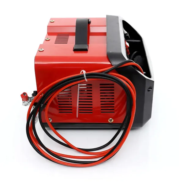 prostownik-samochodowy-12-24v-30a-kd1908-stan-nowy-natezenie-maksymalne-30-a