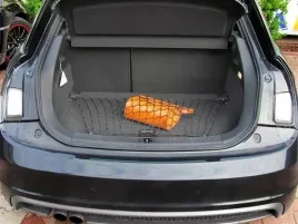siatka-do-bagaznika-audi-a1-hatchback-3d-2010-2018