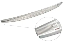 nakladka-na-zderzak-tylny-do-toyota-camry-9-stal