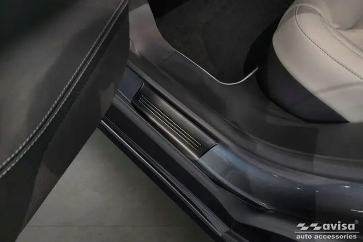 nakladki-na-progi-do-tesla-model-s-stan-nowy-producent-avisa