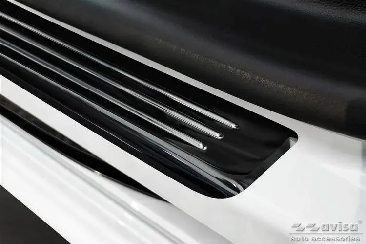 nakladki-progowe-do-renault-kangoo-3