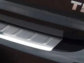 nakladka-na-zderzak-tylny-do-volkswagen-golf-6-stal
