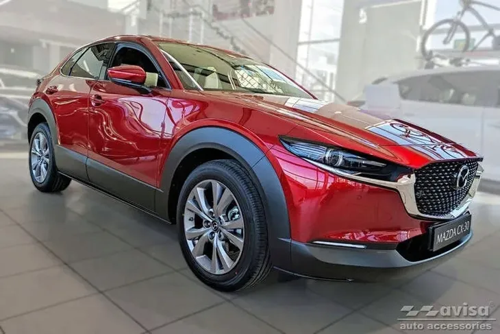 nakladki-progowe-do-mazda-cx-30-stalowe-stan-nowy-waga-z-opakowaniem-2-kg