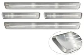 nakladki-progowe-do-volvo-xc40-stal