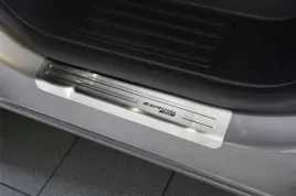 nakladki-progowe-volkswagen-transporter-t6-stal