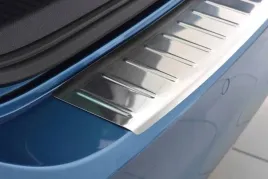 nakladka-na-zderzak-tylny-do-volkswagen-golf-7-kom