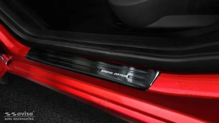 nakladki-progowe-do-renault-clio-v-stal-producent-avisa