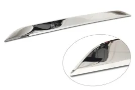 listwa-ozdobna-na-klape-bagaznika-toyota-corolla-cross