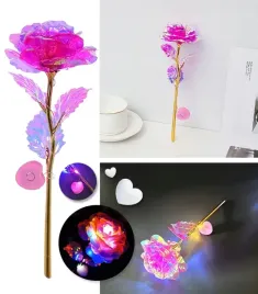 wieczna-roza-led-rozowa-ozdobne-pudelko-na-prezent-zlota-lodyga-imieniny