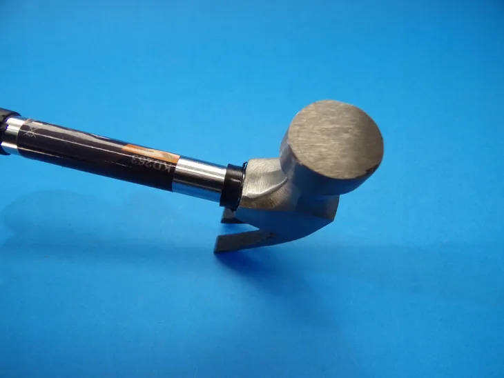 mlotek-stolarski-250g-kd263-stan-nowy-marka-kraftanddele