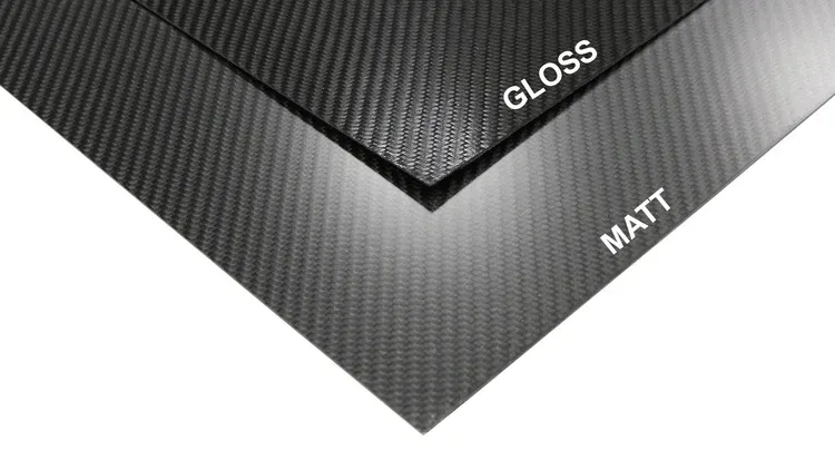 plyta-carbon-gloss-50x60cm-2mm
