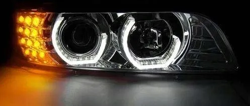 reflektory-przednie-bmw-e39-chrom-led-ringi