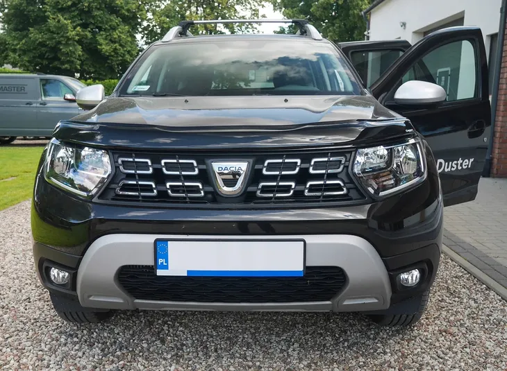 oslona-maski-owiewka-dacia-duster-2017-strona-zabudowy-lewe-prawe