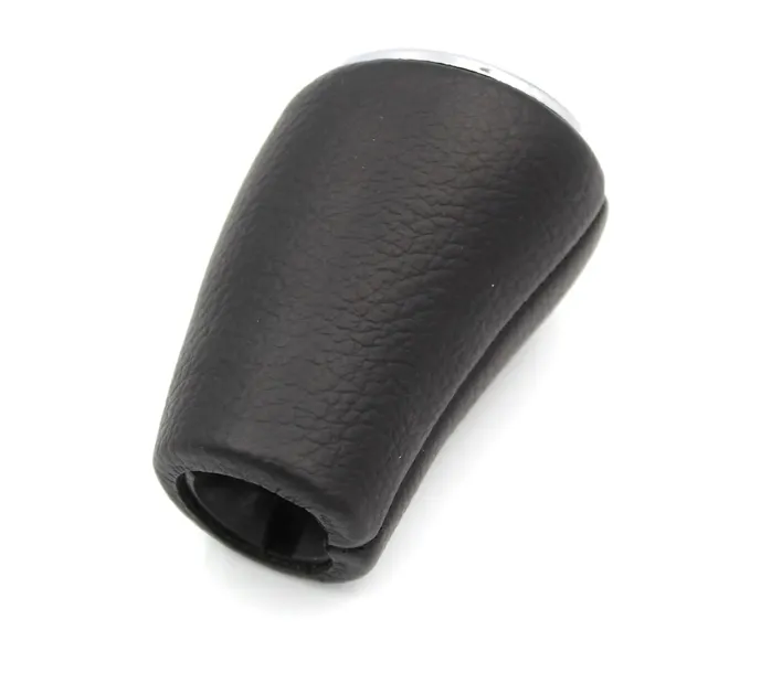 galka-mazda-3-6-2012-waga-z-opakowaniem-0-25-kg