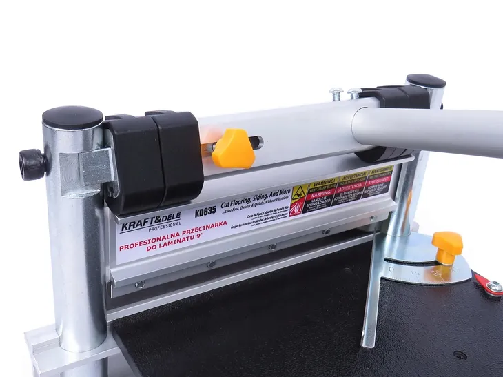 przecinarka-do-paneli-laminowanych-9-kd635-stan-nowy-maksymalna-grubosc-paneli-16-mm