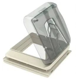 okno-dachowe-do-przyczepy-28-turbo-vent-fiamma