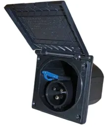 gniazdo-230v-cee17-zasilajace-do-przyczepy-lodzi