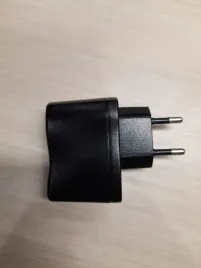 zasilacz-usb-5v-240v-1a-ljy0501000-r-senda
