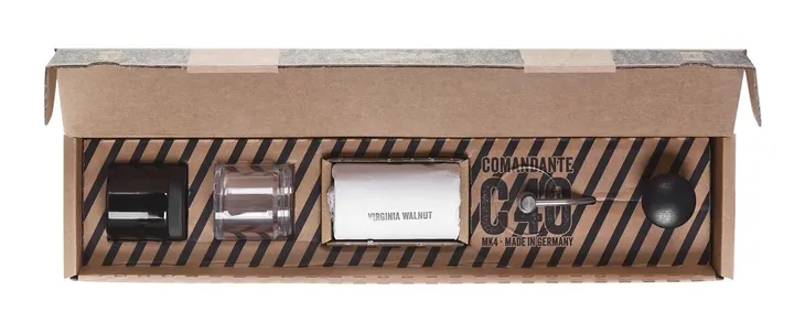 comandante-c40-mk4-nitro-virginia-walnut-stan-nowy-opakowanie-pojedyncze