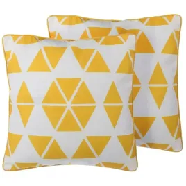 2-poduszki-dekoracyjne-w-trojkaty-45-x-45-cm-zolte-pansy-lumarko