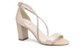 sandalki-z-ozdobnymi-paskami-na-slupku-bez-butdam-38