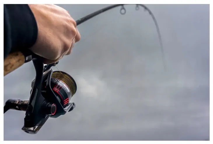 kolowrotek-preston-centris-sd-420-waga-322-g