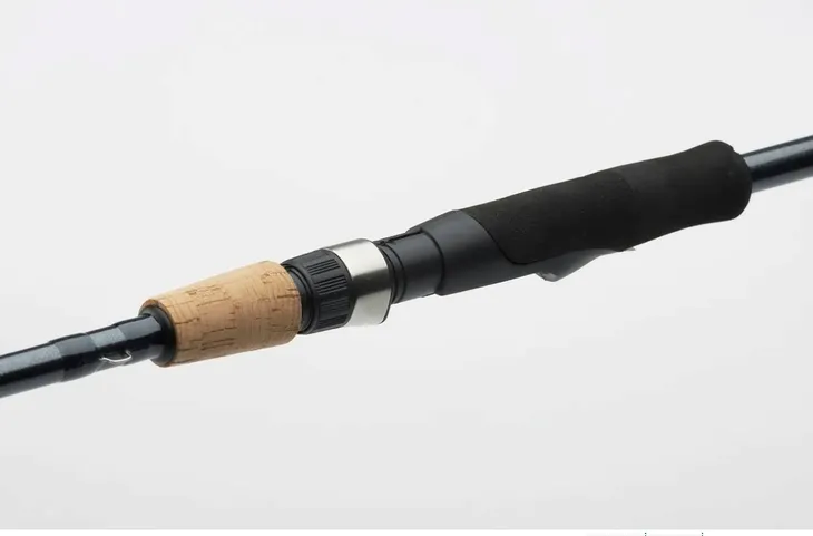 wedka-okuma-azaki-spin-274cm-7-28g-konstrukcja-wedki-segmentowe