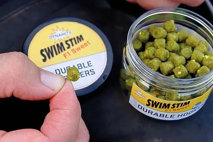 pellet-dynamite-baits-swim-stim-durable-hookers-red-krill-6mm-przeznaczenie-amury-karasie-karpie-klenie-leszcze-plocie