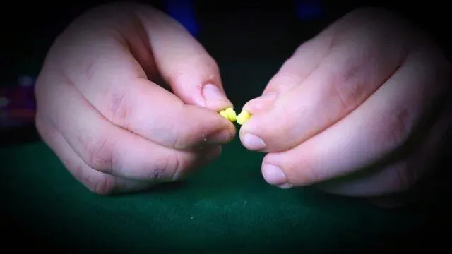 przyneta-osmo-mini-robak-wiggly-cornik-stan-nowy