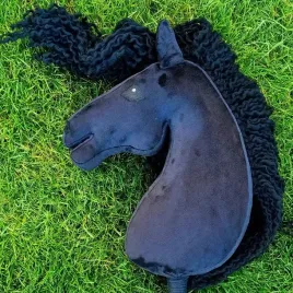 hobby-horse-venus-fryzyjski-fryz-by-horse-club