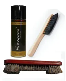 plyn-i-szczotki-do-czyszczenia-stolu-bilardowego